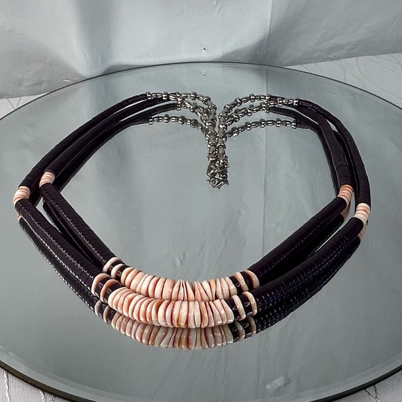 Vintage Native American Style Heishi Beaded Necklace - Picture 4 of 5